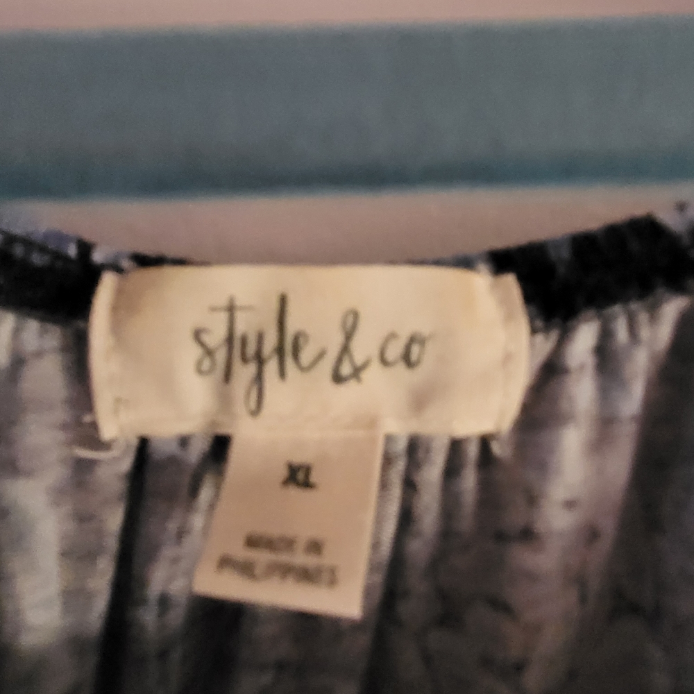 XL 3/4 split bell sleeve stretch top NWOT - Picture 4 of 4